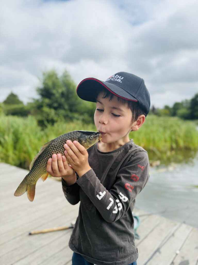 Vinder-fiskechallenge_foto_juni2025_William6aar-768x1024.jpeg